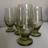 Set de 7 verres gobelets à pied modernistes vert tilleul 1950