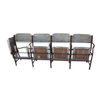 Sièges anciens de cinéma