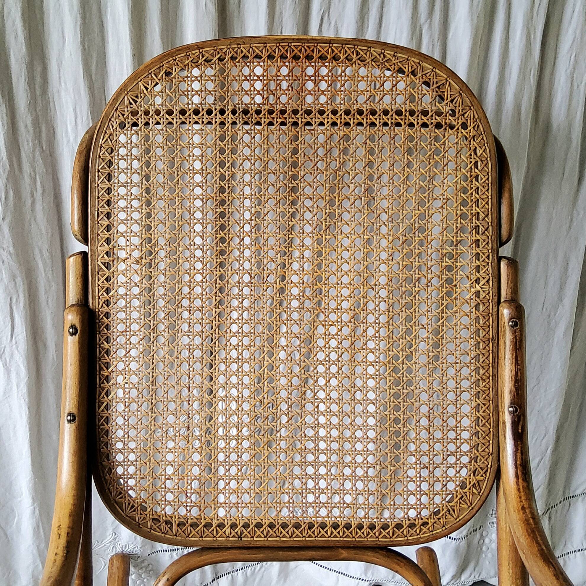 Fauteuil à bascule vintage