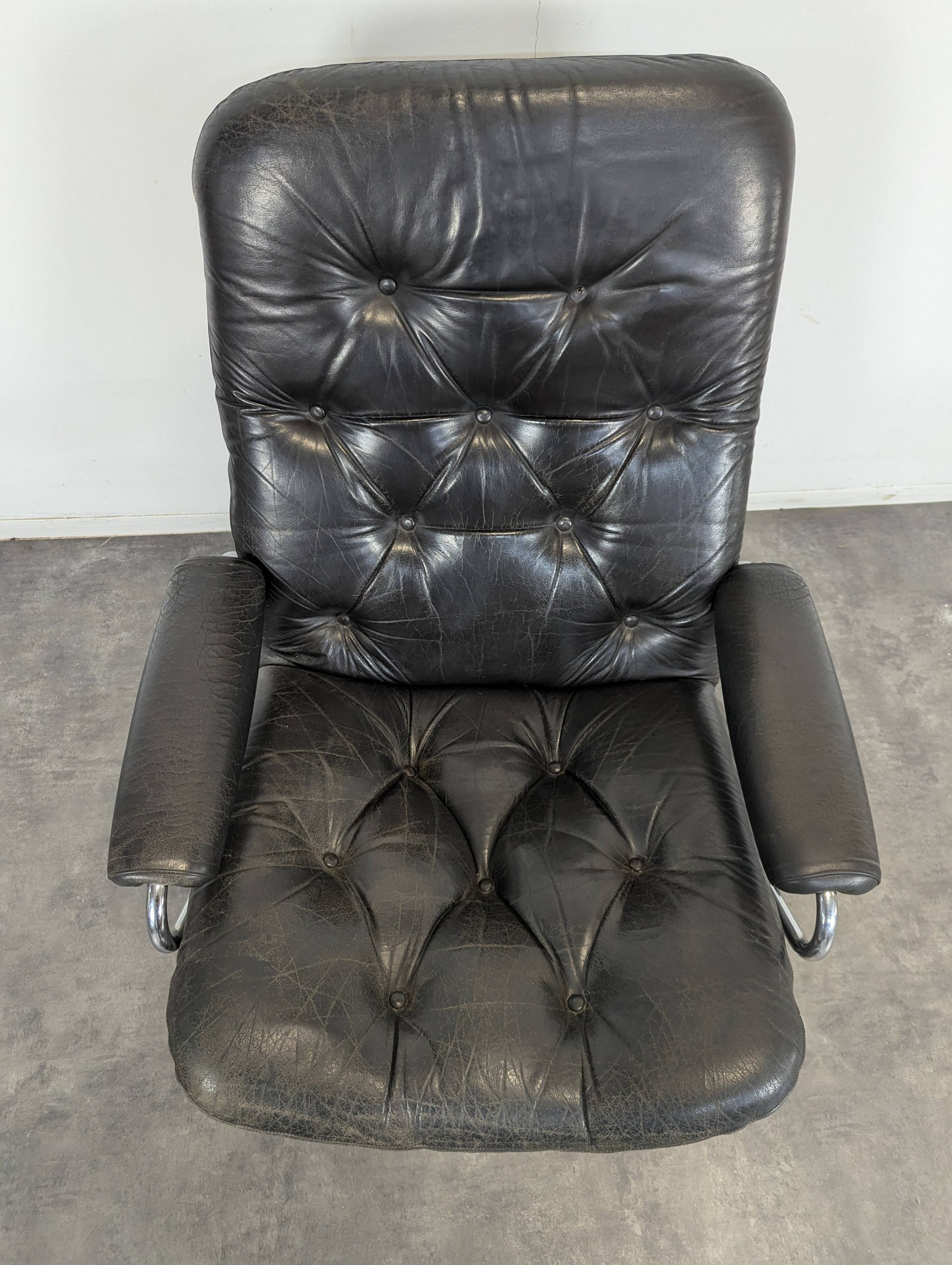 1970s leather Stressless armchair