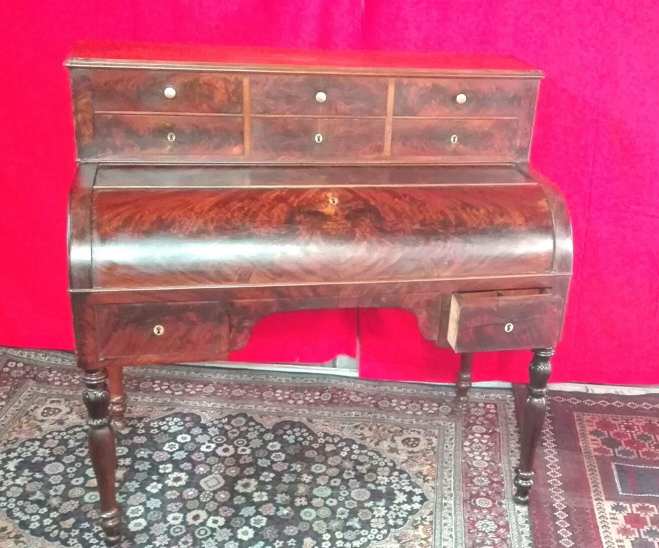 Mahogany cylinder desk 19 eme