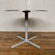 Table basse vintage guéridon rond  piétement étoile en fonte d'aluminium année 1980