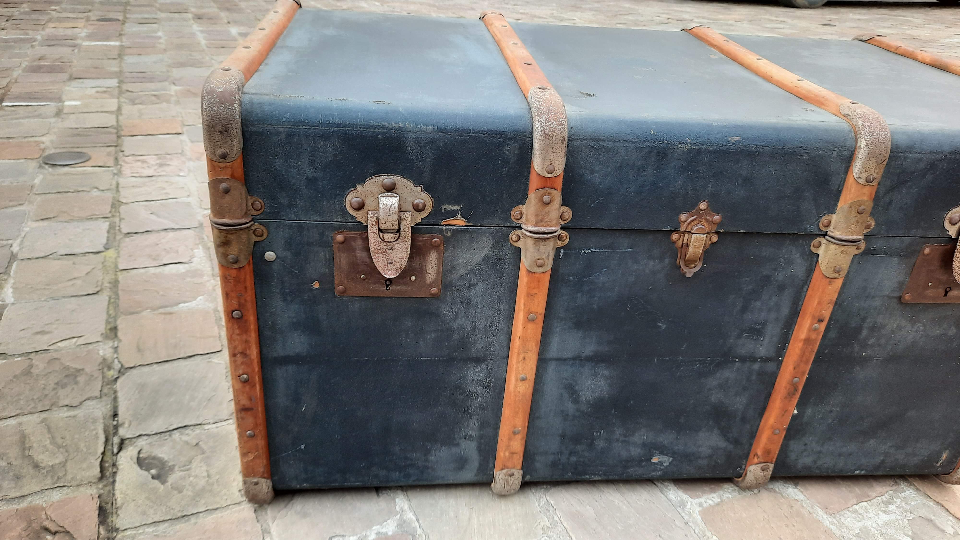 Travel trunk 1930