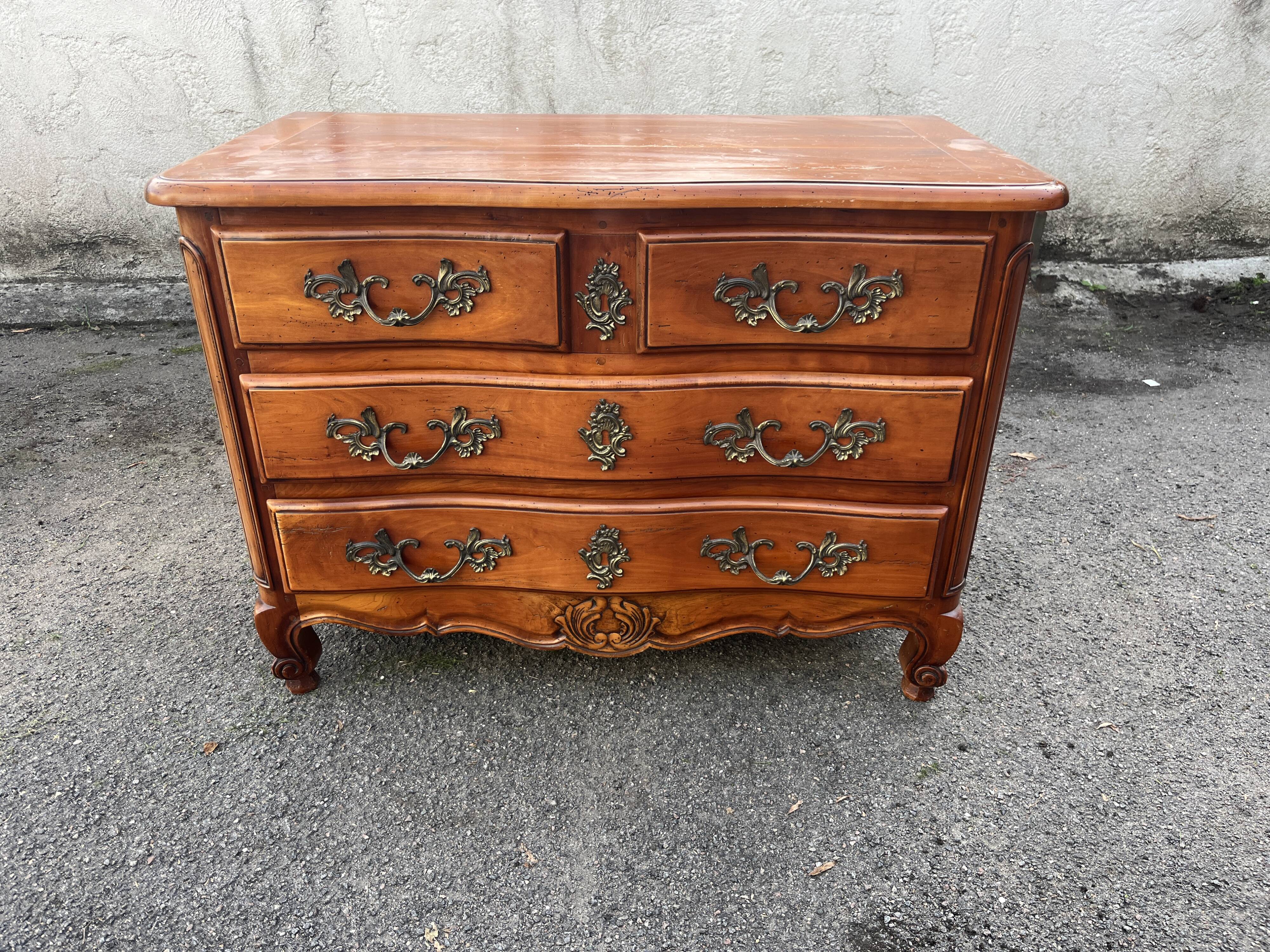 Beautiful Louis XV style crossbow chest of drawers