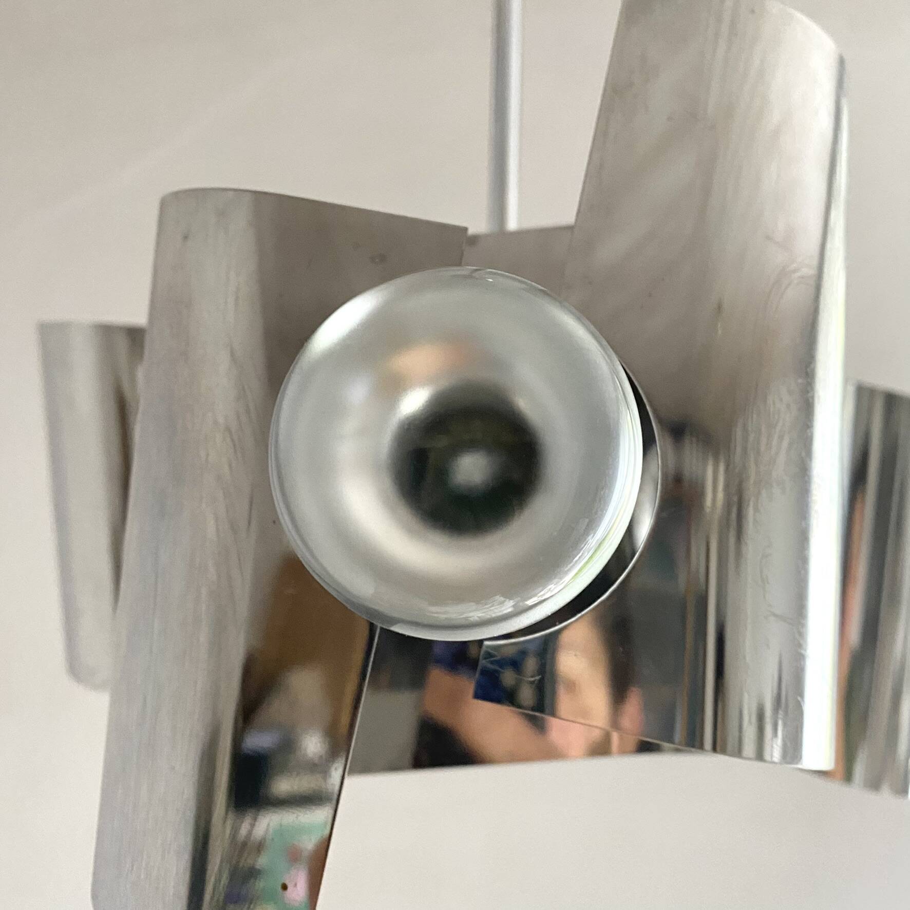 Suspension space age chrome from the 1970s.