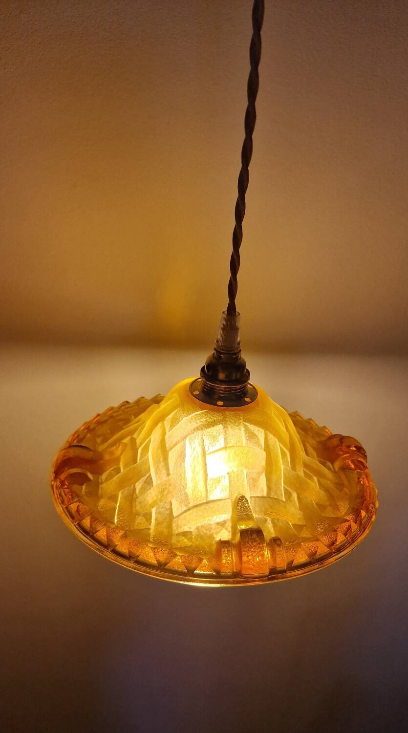 Art Deco pendant light in pink molded glass