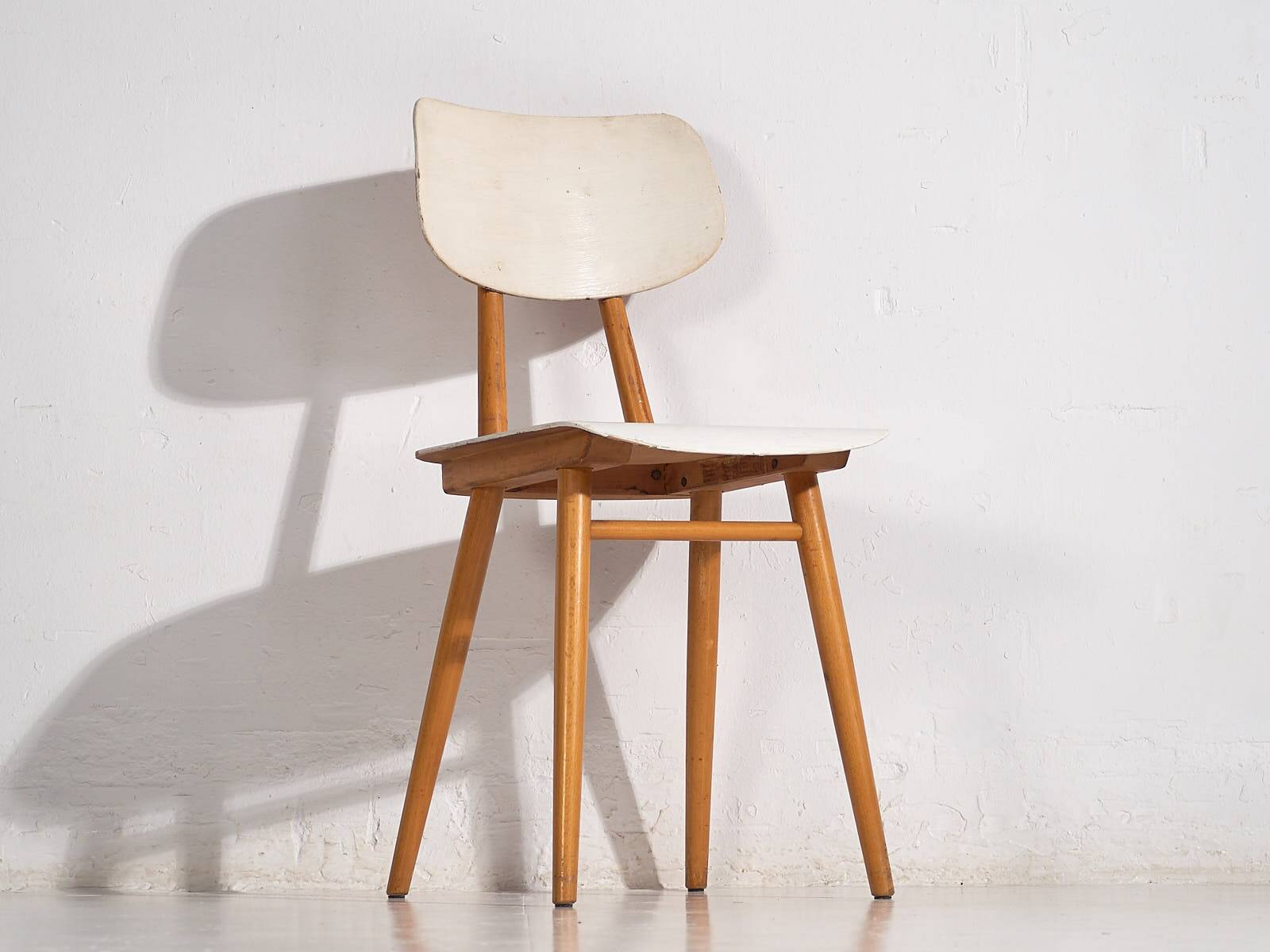 Vintage white chairs (circa 1960). 3-piece set #1