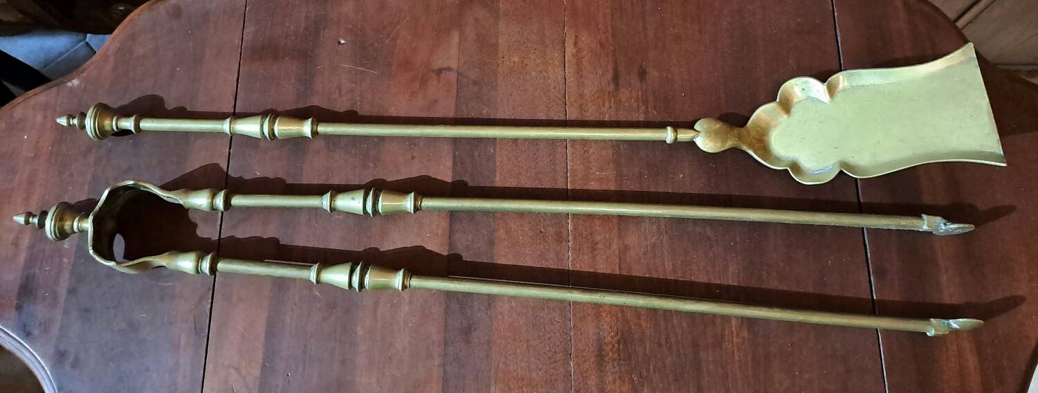 Bronze fireplace set