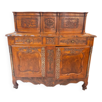 Buffet provençal en noyer