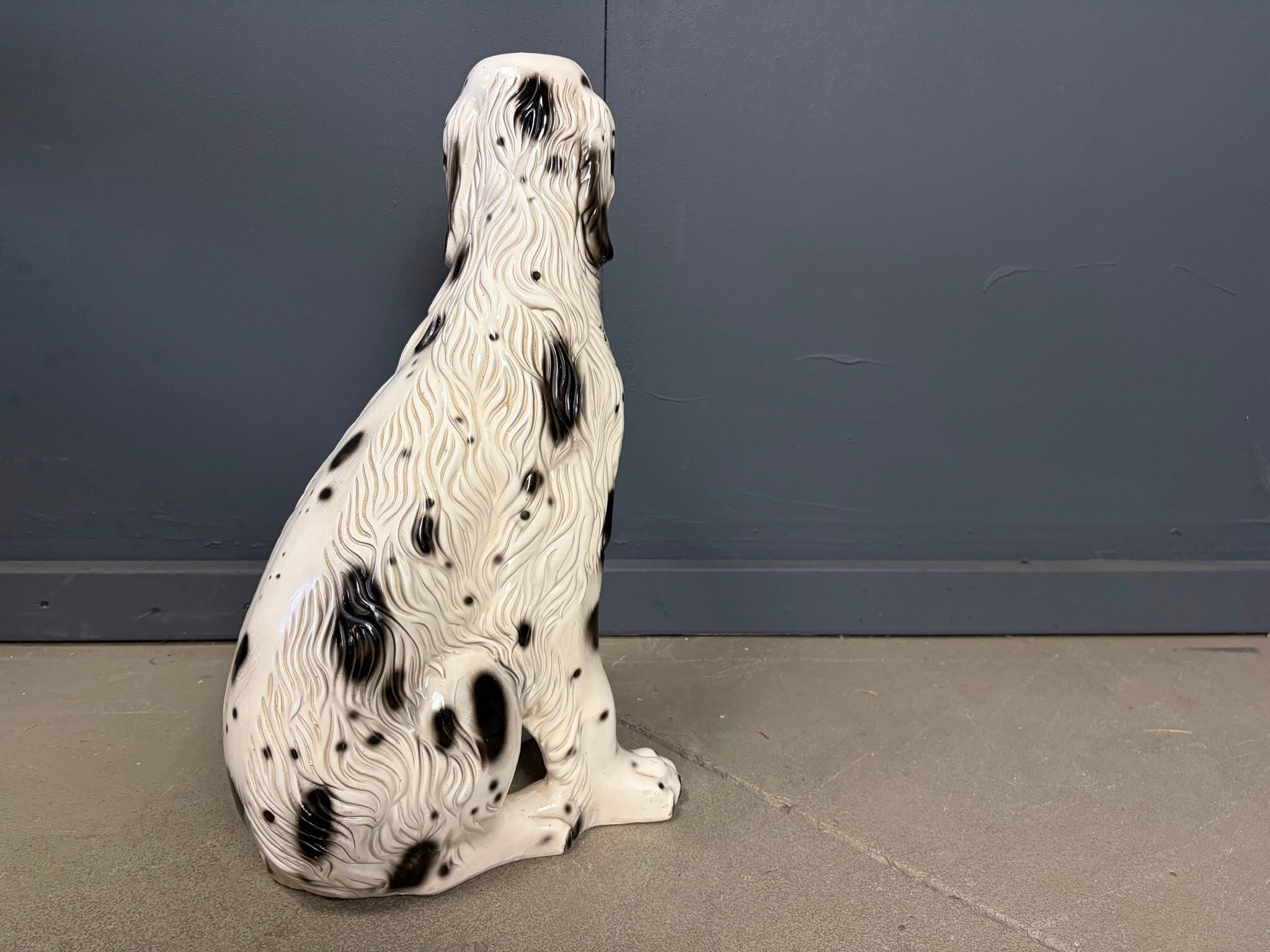 Sculpture en terre cuite d'un Setter anglais, années 1970