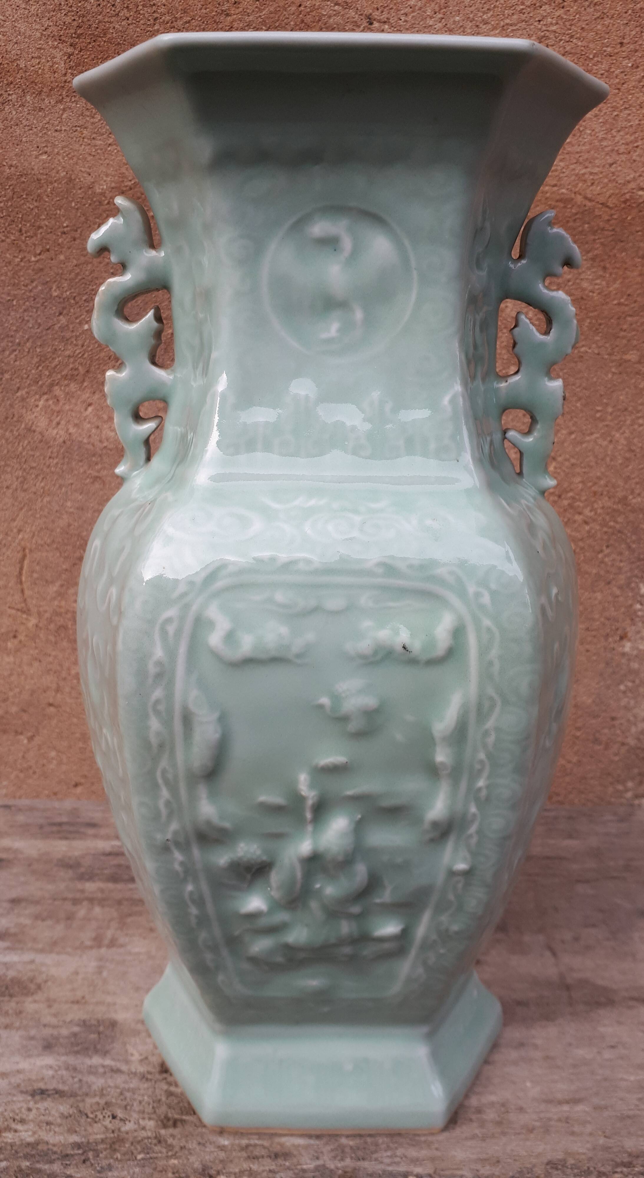 Chinese celadon vase (green porcelain), China, Daoguang period