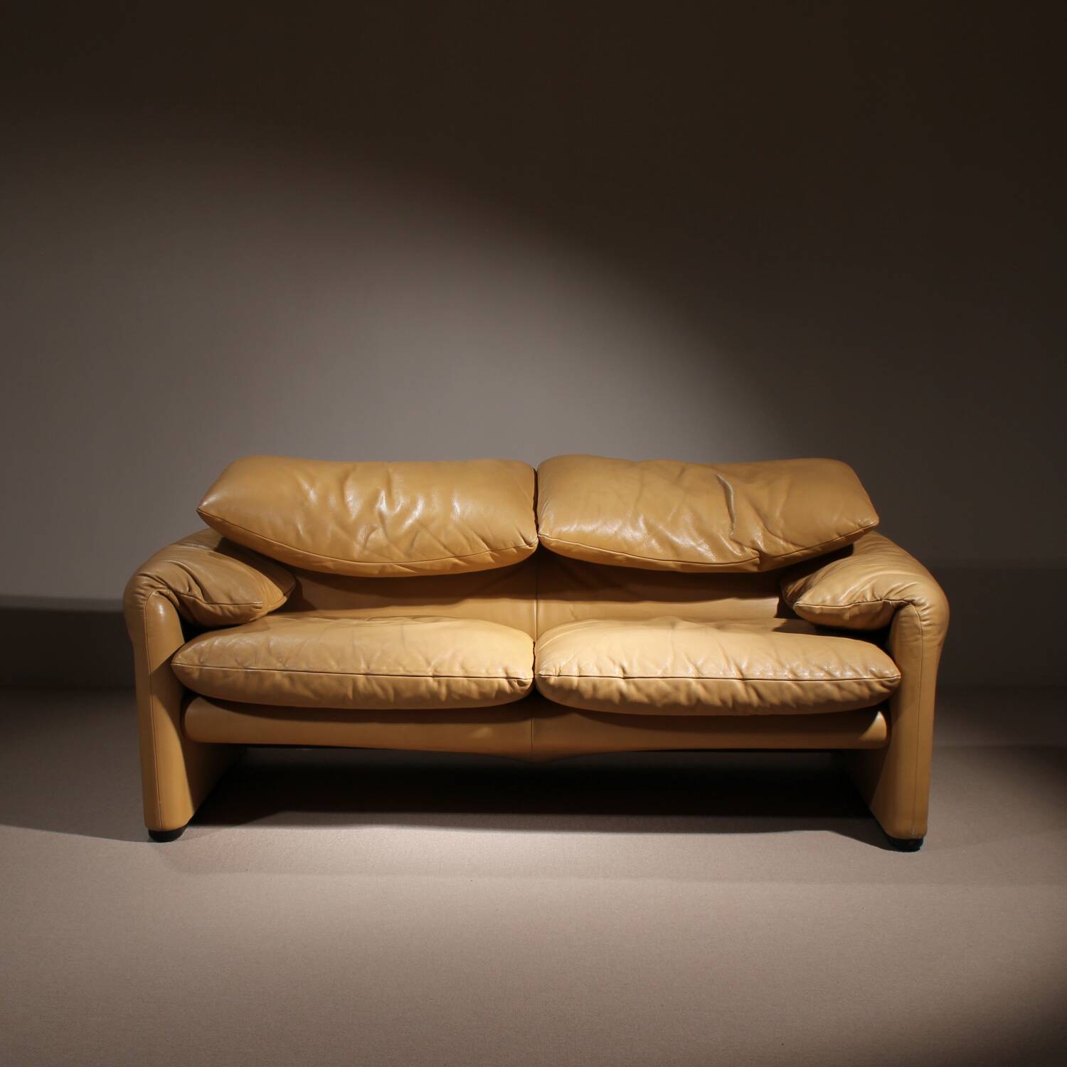 Leather Seating Group ‚Maralunga‘ by Vico Magistretti for Cassina