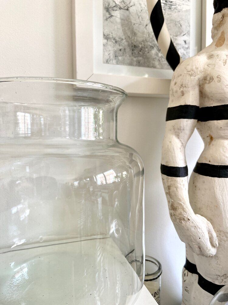 Vase en verre transparent
