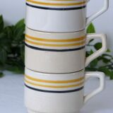 Set of 3 cups made of earthenware
