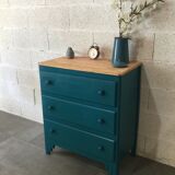 Old chest of drawers