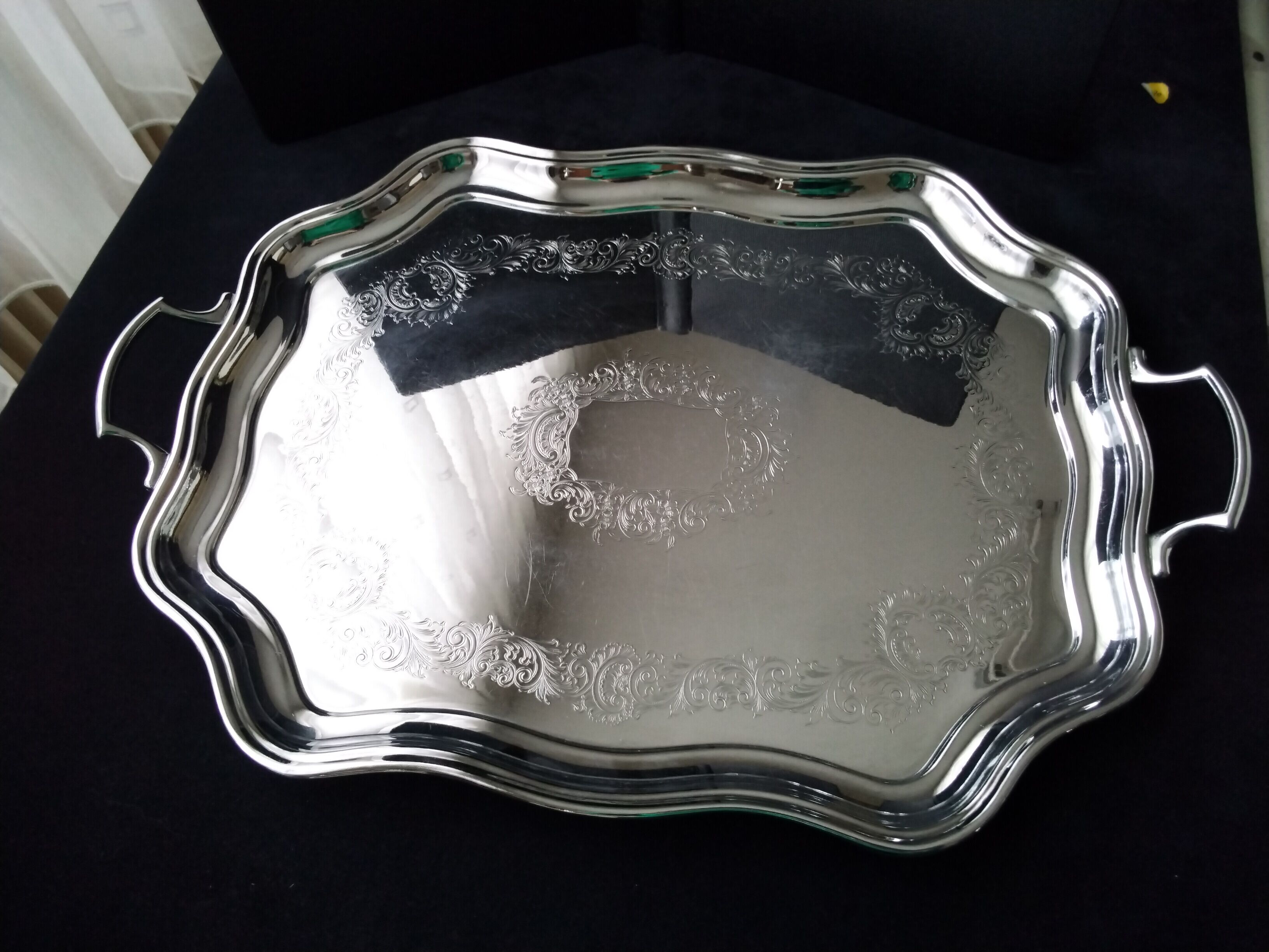 Large serving tray in stainless steel 40 x 50 cm