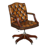 Chaise Chesterfield capitane restaurée en cuir
