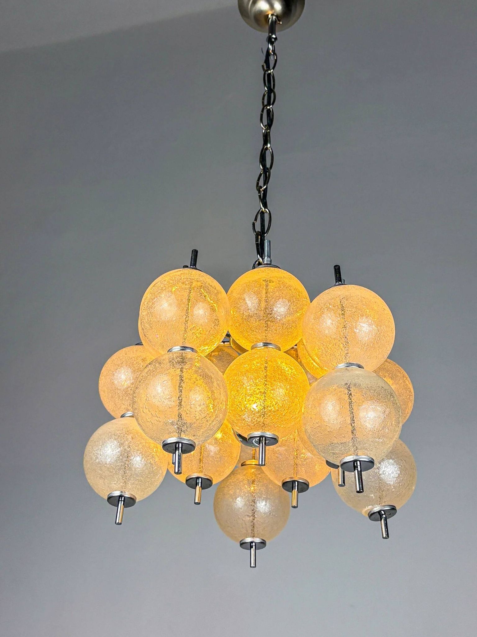 "Sterrenbeeld" Murano bubbled glass chandelier by Raak, Netherlands, 1960s