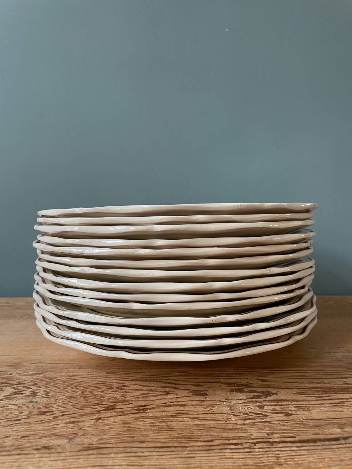 Series of 14 Sarreguemines France flat plates, Agreste collection