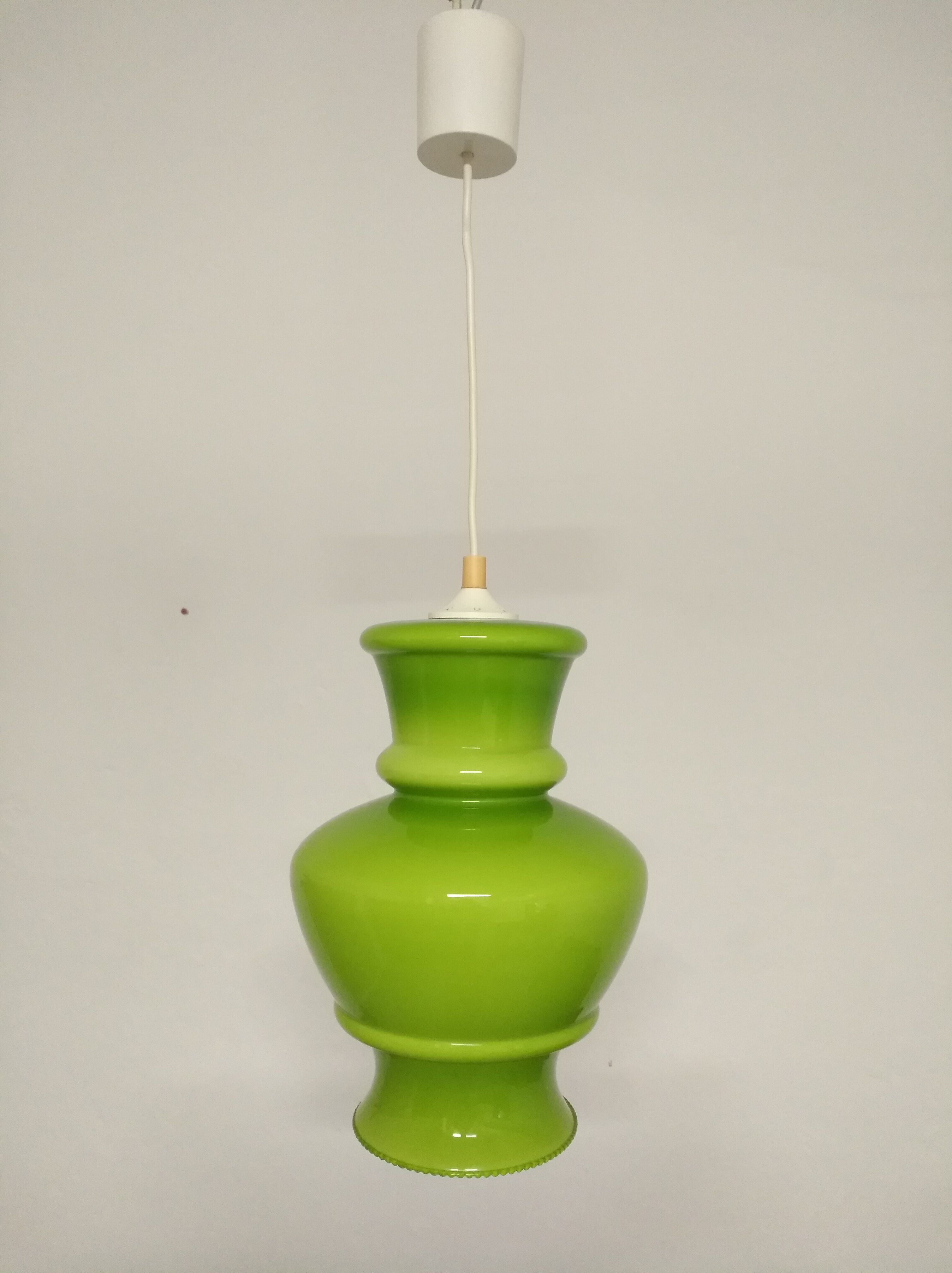 Hanging in opaline 70s