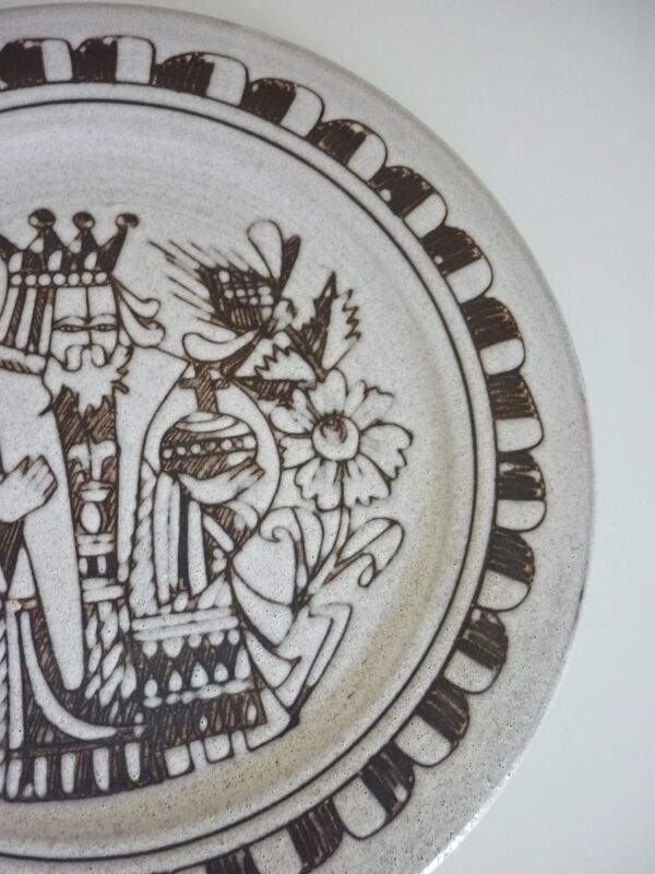 Assiette céramique d'art émaillée, signé La Tournerie, années 60/70