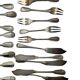 Important lot of 118 pieces of silver-plated metal cutlery by Ercuis, Christofle 20th century.