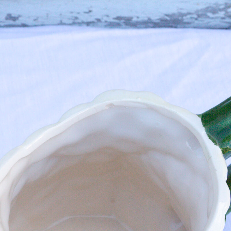 Decanter pitcher slurry cauliflower