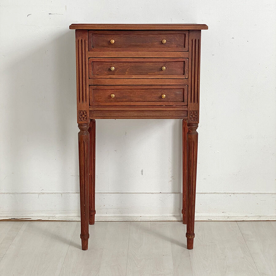 Table de chevet style louis xvi