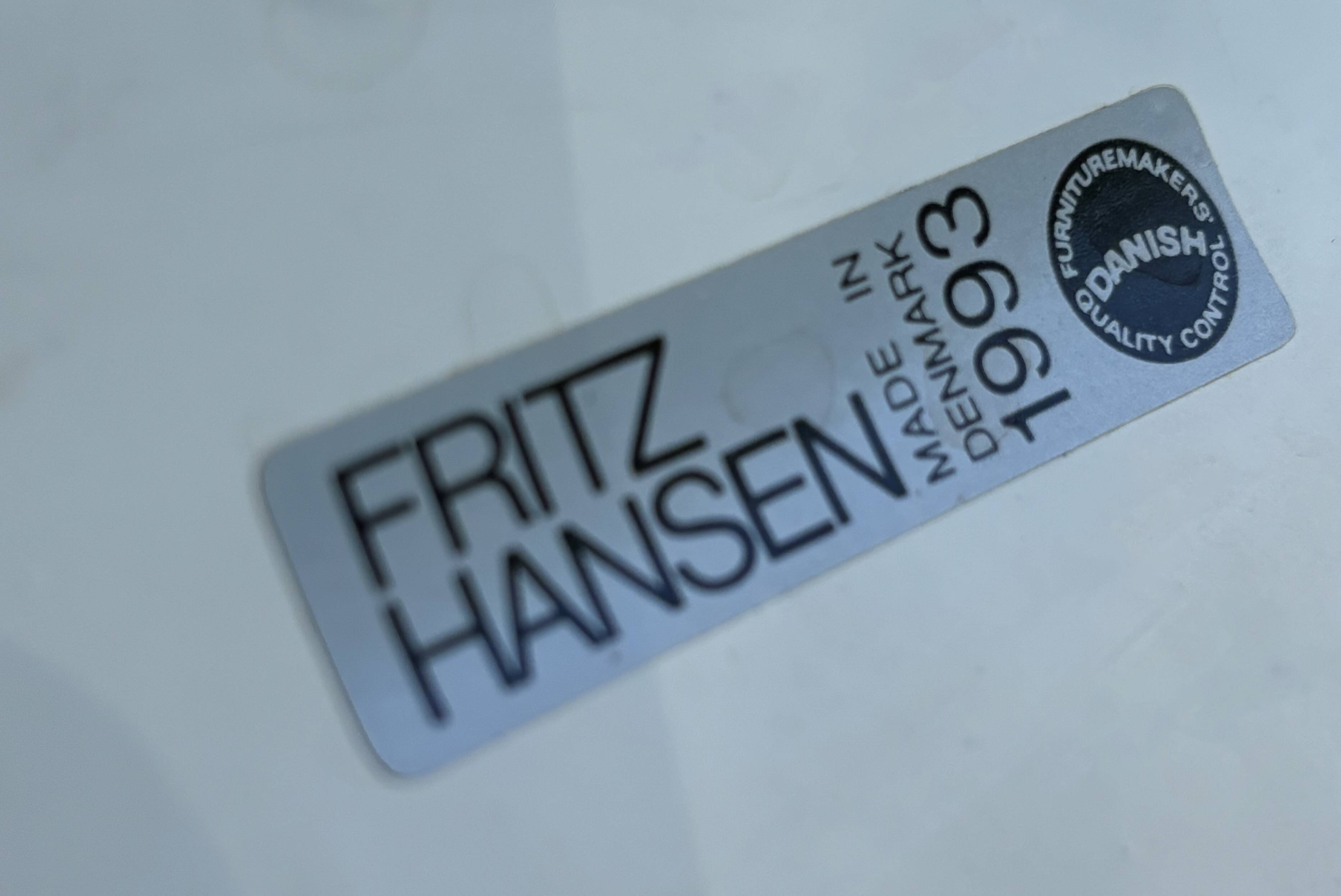 Vintage Desk Chair 3117 by Arne Jacobsen for Fritz Hansen in White