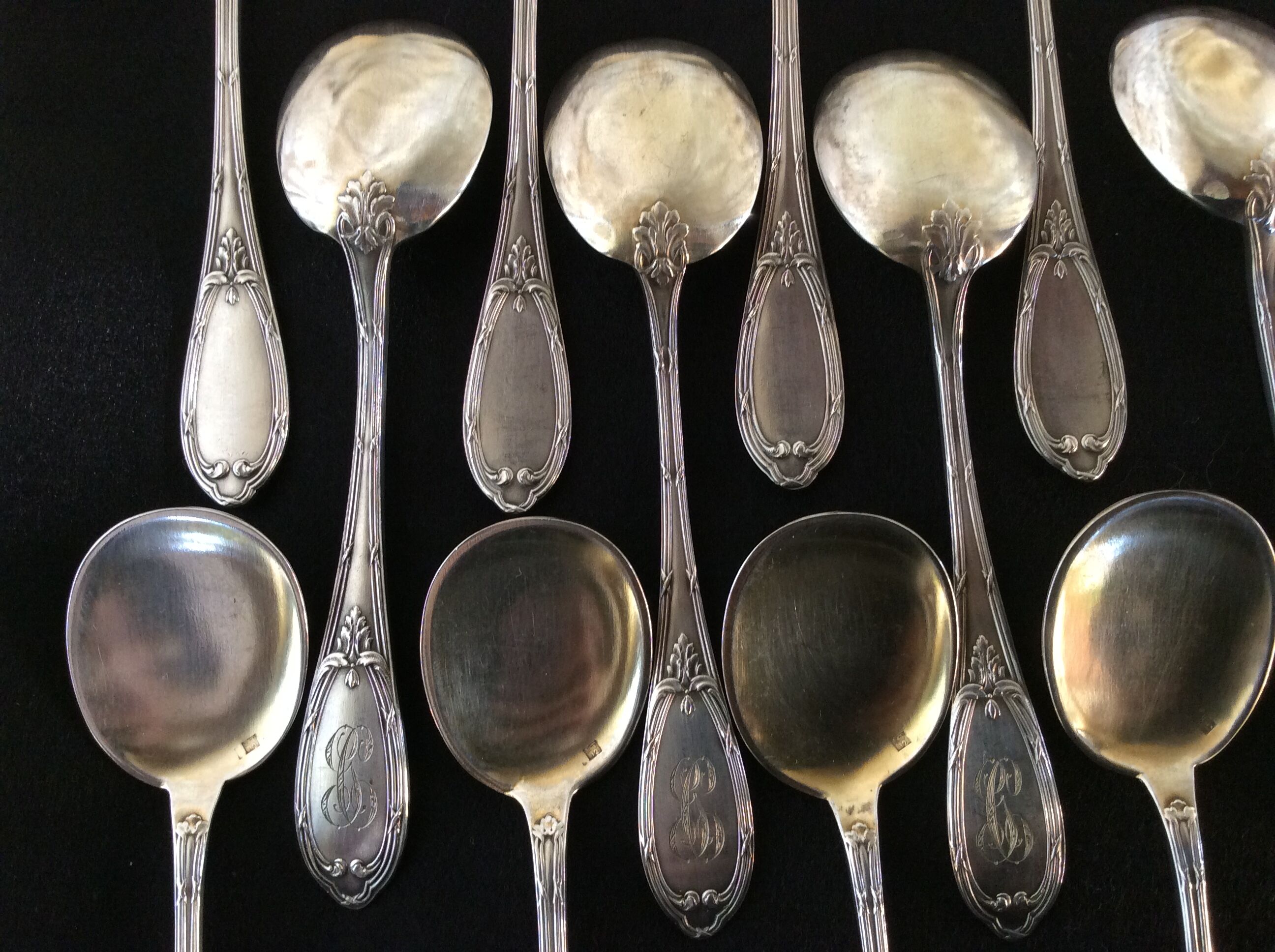12 silver metal spoons, ice spoons