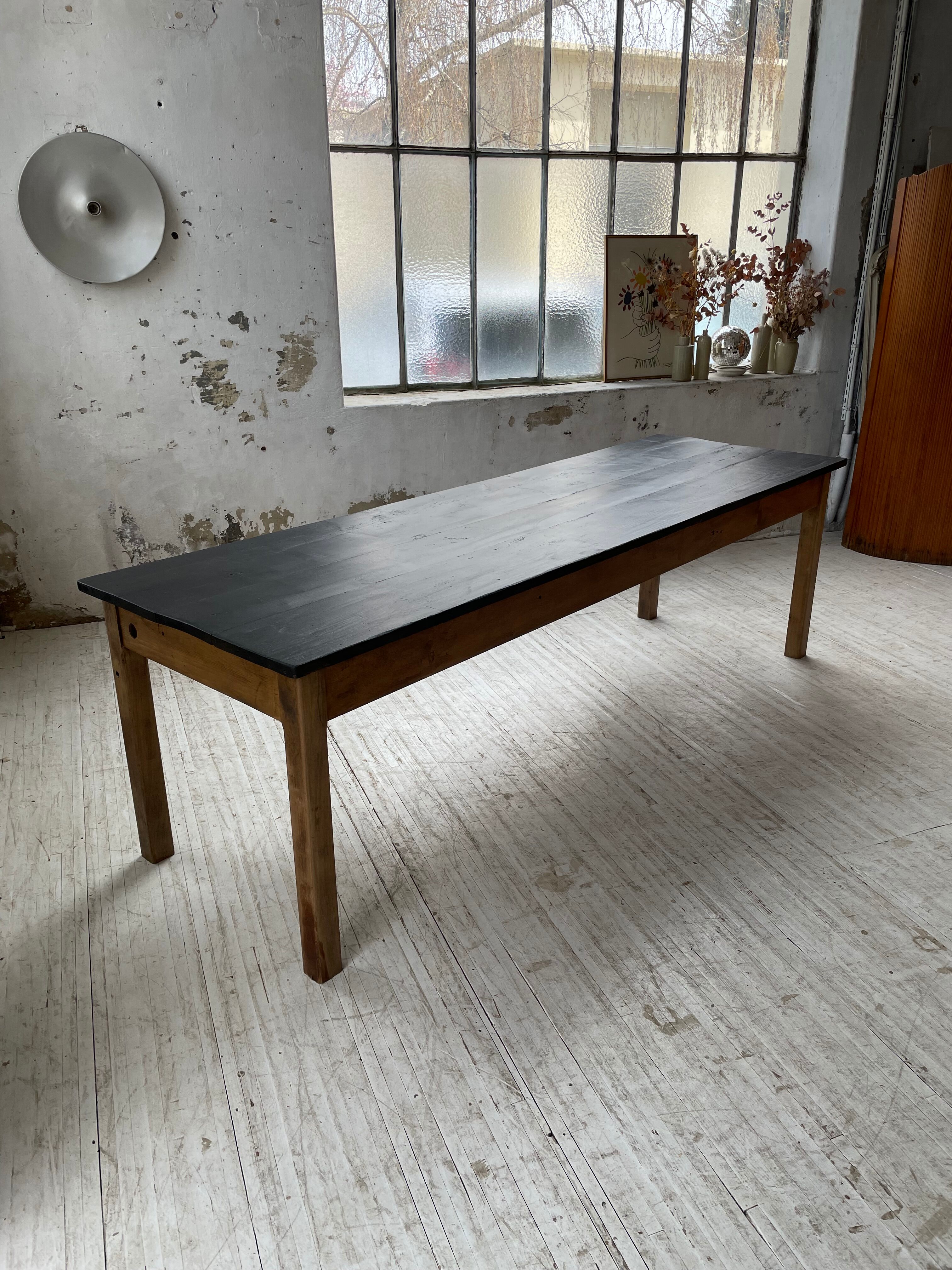 Black pine farm table 250 cm