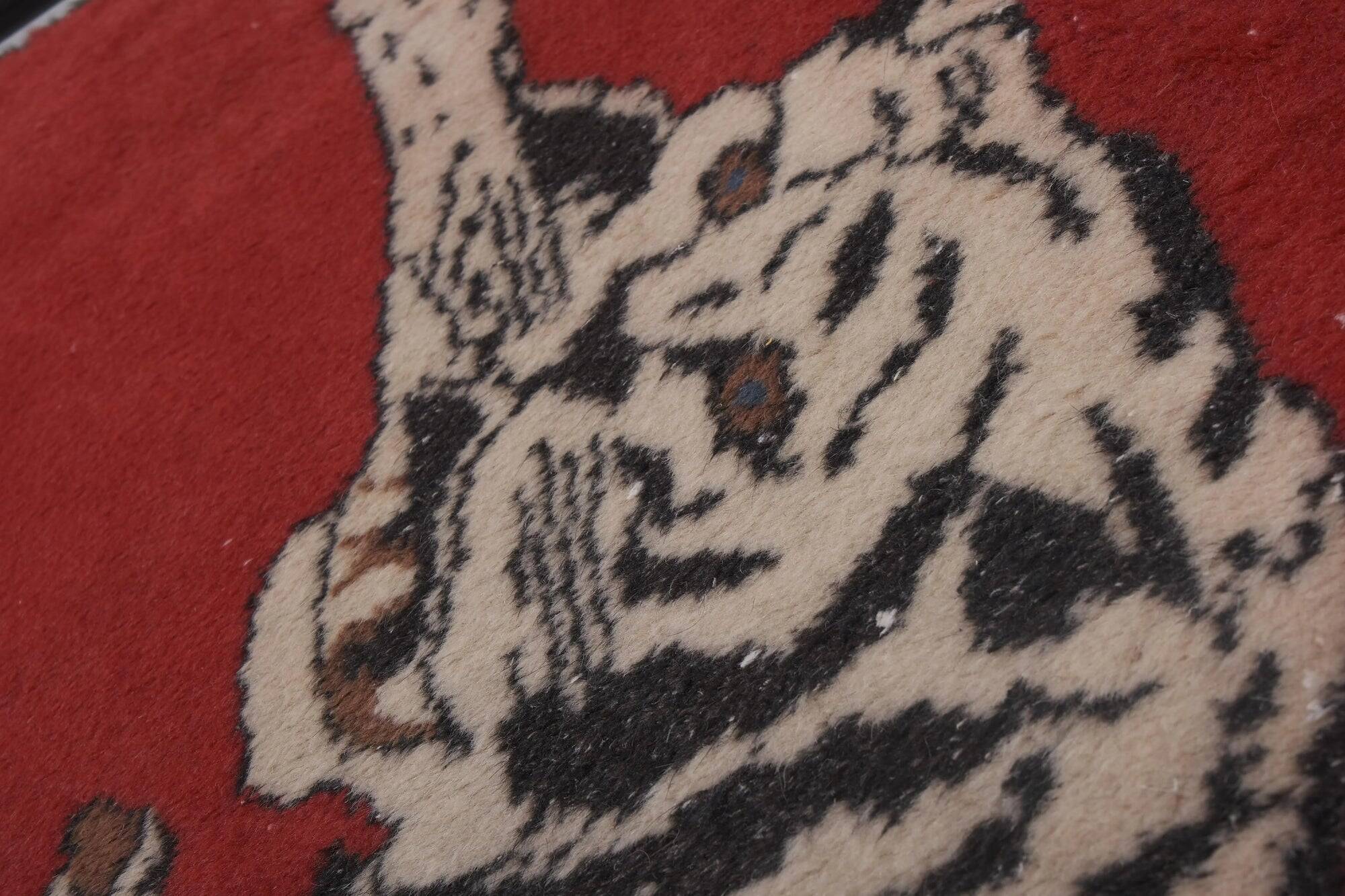Vintage handmade Turkish rug 75x138 cm