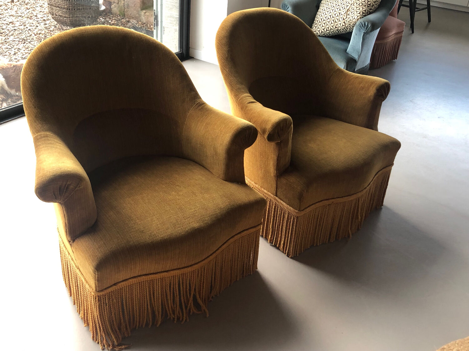 Pair of bronze toad armchair