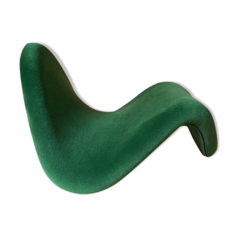 Tongue chair by Pierre Paulin