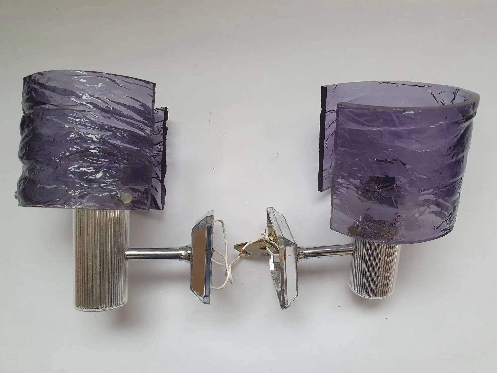 Paire d'appliques murales violet années 70