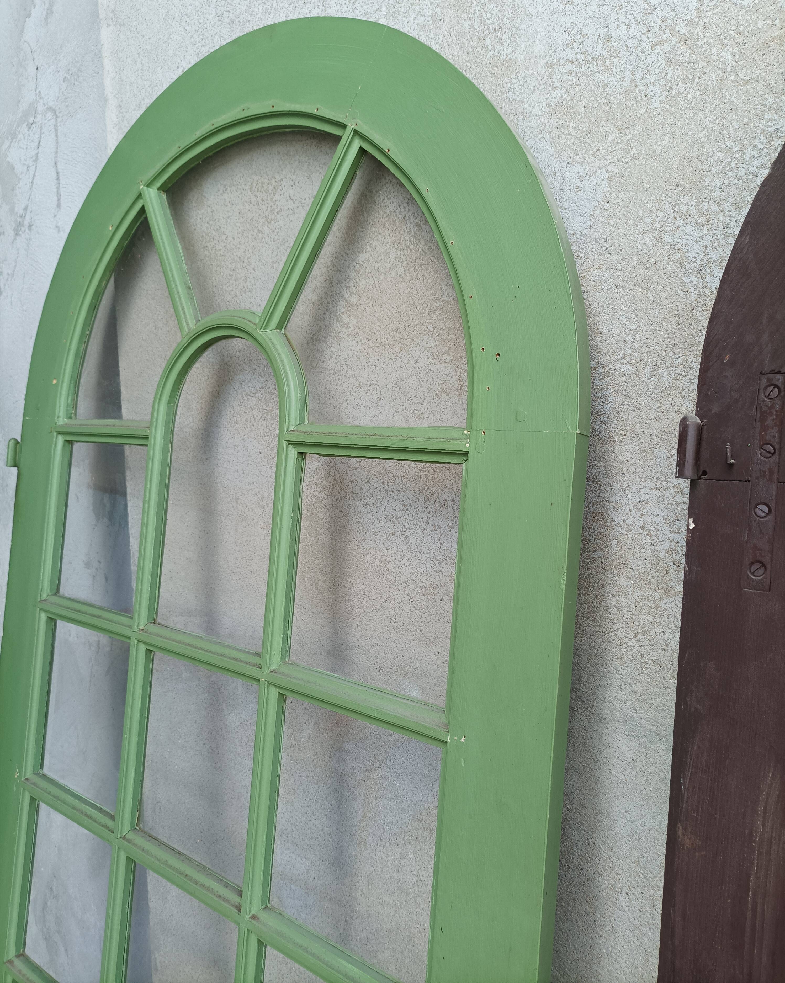 Set of 2 old doors