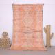 Tapis marocain vintage en laine rose
