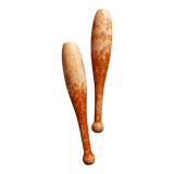 Pair of juggling clubs