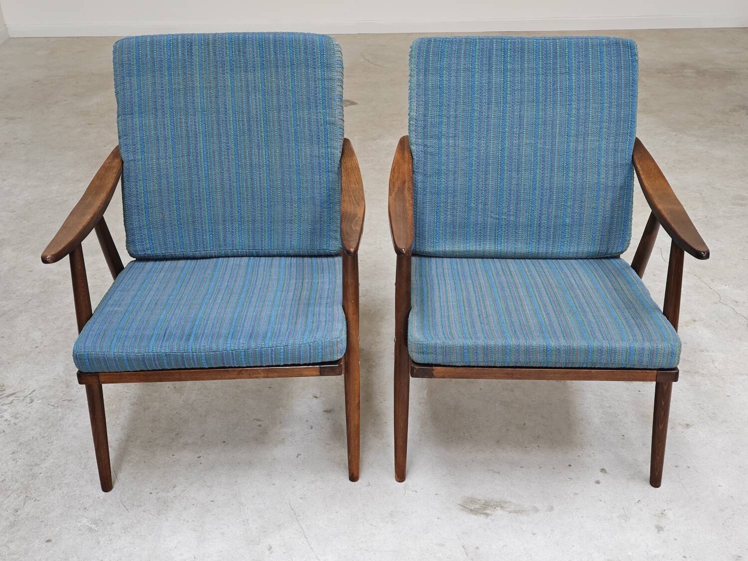Pair of blue boomerang armchairs by Antonin Suman for Ton (Thonet) 1960