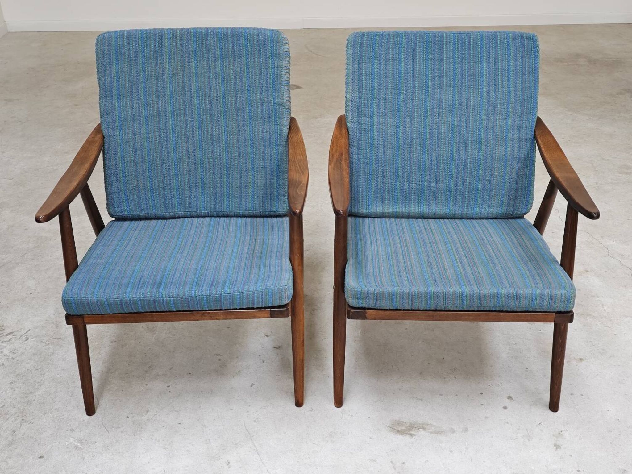 Pair of blue boomerang armchairs by Antonin Suman for Ton (Thonet) 1960