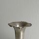 Petit vase soliflore en métal