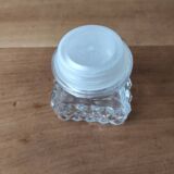 Glass whiskey decanter