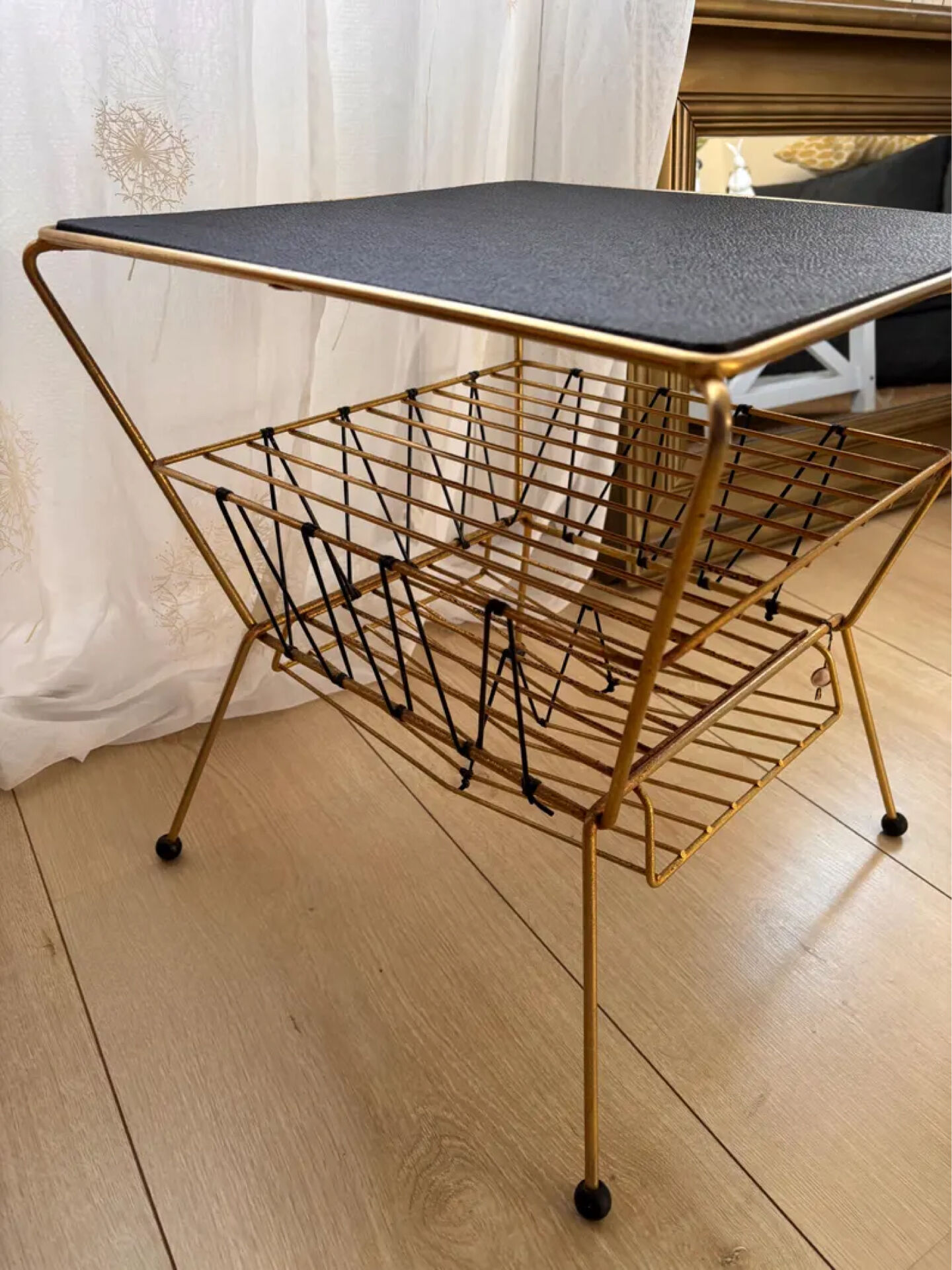 Table d’appoint trèfles