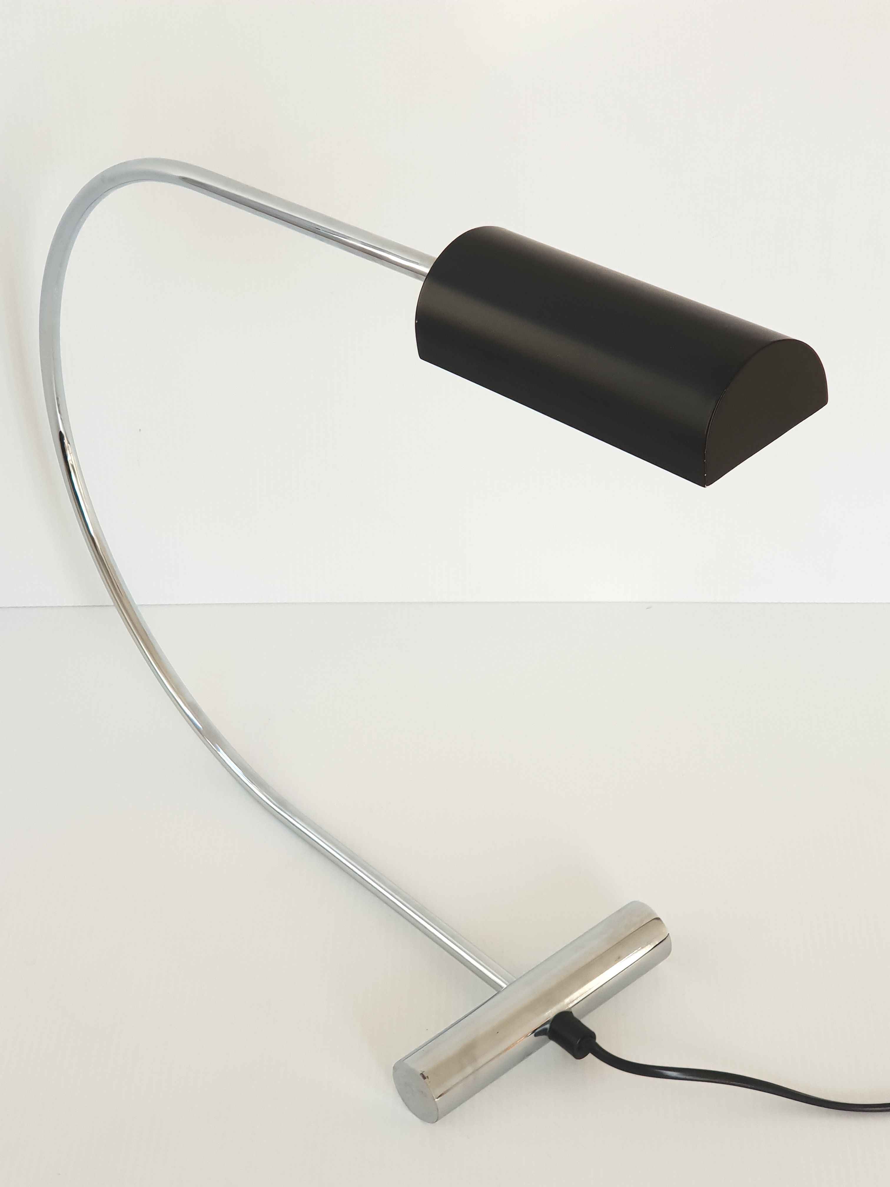 Vintage 1970 arc table lamp