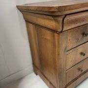 Louis Philippe chest of drawers in solid cherry wood, 19th century.
