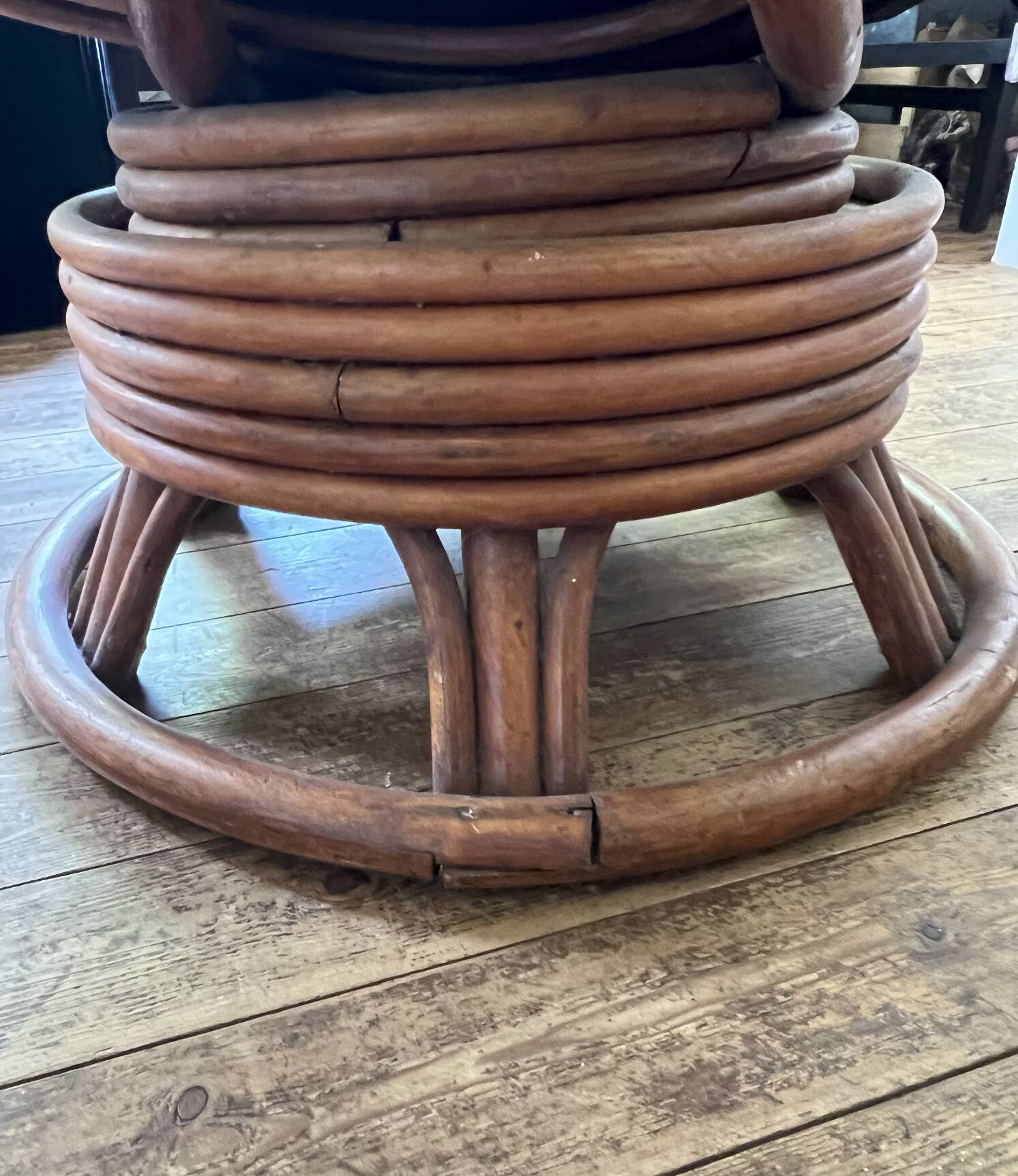 Pair of rotating rattan armchairs