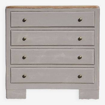 Vintage chest of drawers