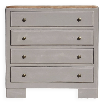 Vintage chest of drawers