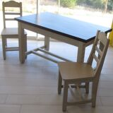 Farm table