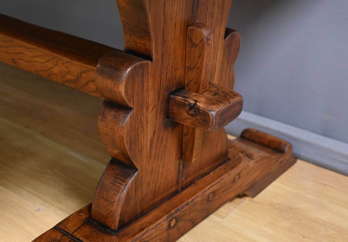 Table de monastère en chêne